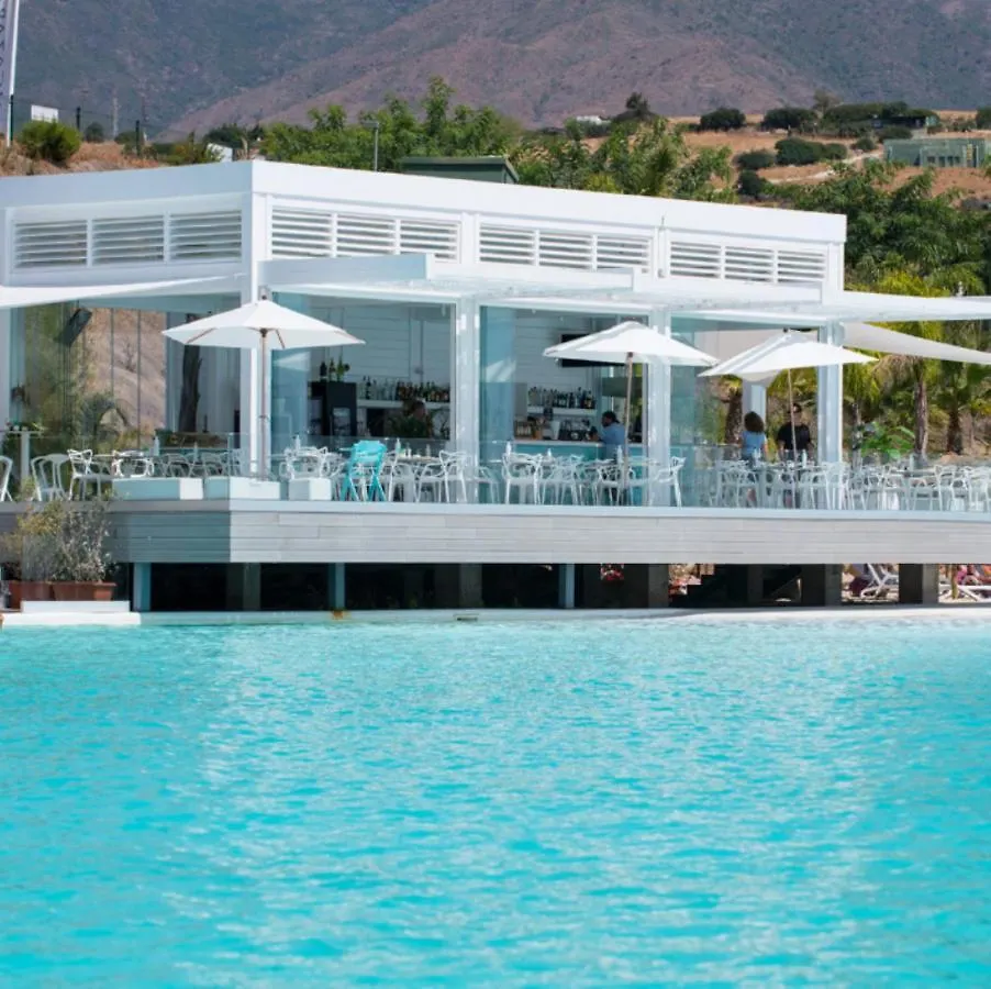 Al-401 Apartment In Alcazaba Lagoon Estepona