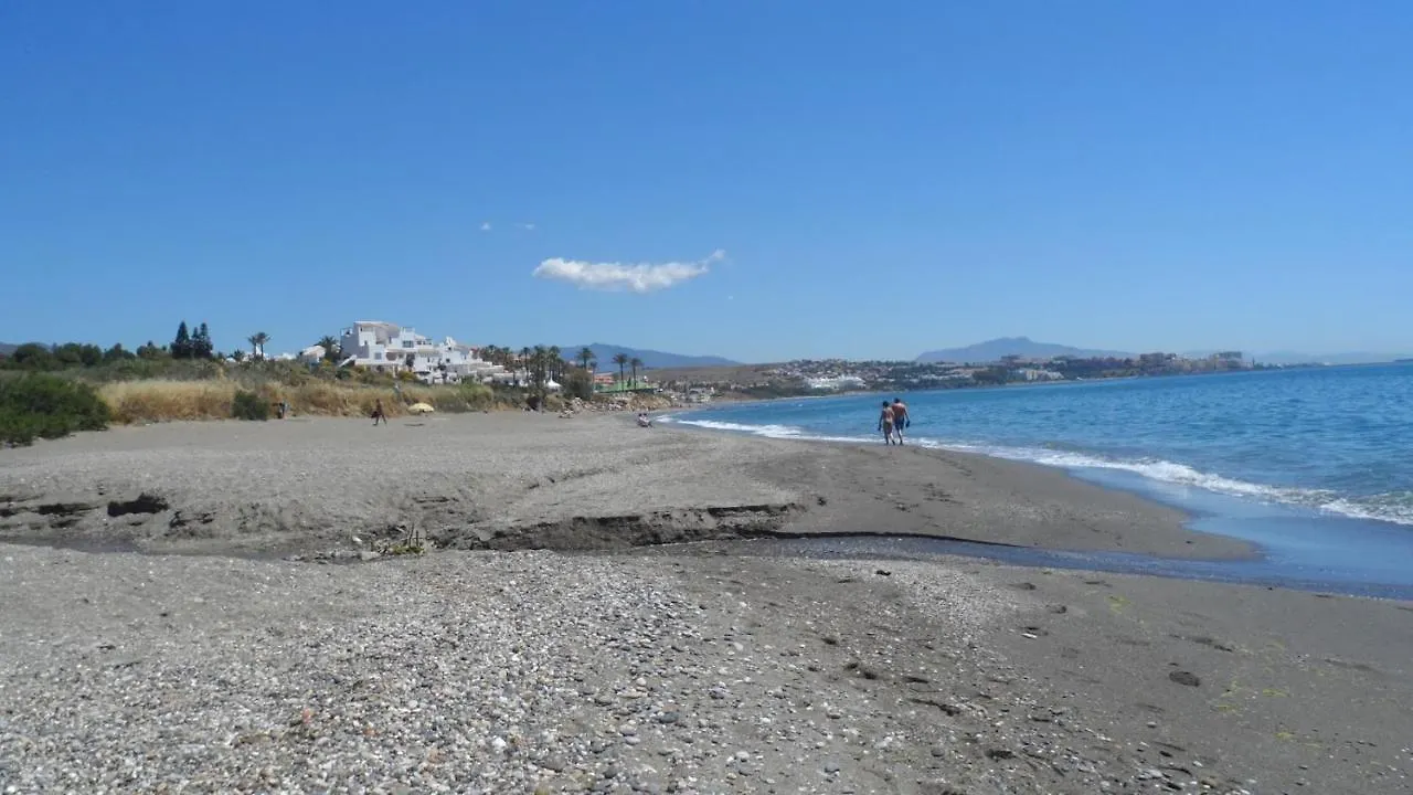 Al-401 Apartment In Alcazaba Lagoon Estepona 0*,  Espagne